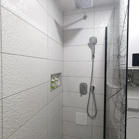 Stan Na Dan Centar Grada Lejlighed Brčko